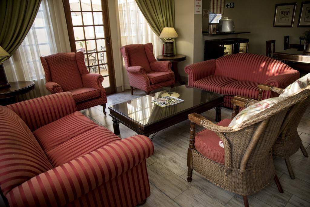 La Vie & Rose Lodge Bloemfontein Exterior photo